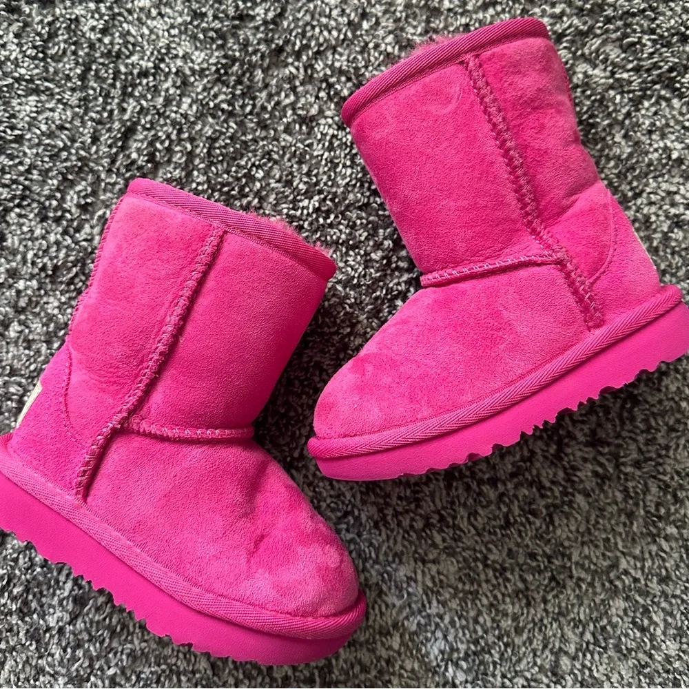 Like Brand New UGG Classic Pink Boot Toddler Size 6